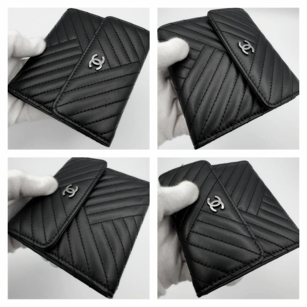 国内正規品　シャネル財布　マトラッセ　シェブロン　Vステッチ　コンパクト　箱付き