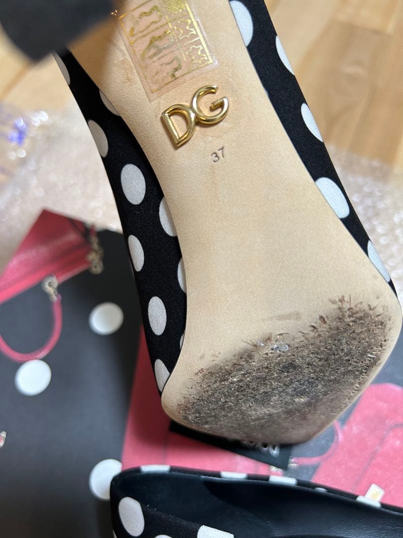 ドルチェ&ガッバーナ　ドットパンプス