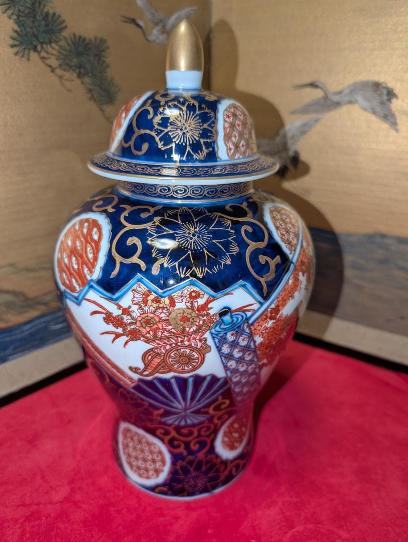 秀峰　染錦　飾り壺　沈香壺　共箱入　高さ31cm