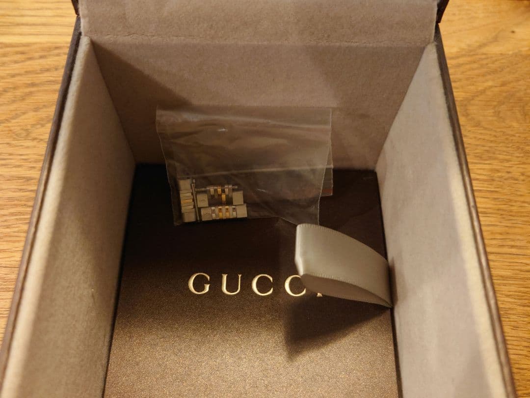 GUCCI シルバー ゴールド 時計