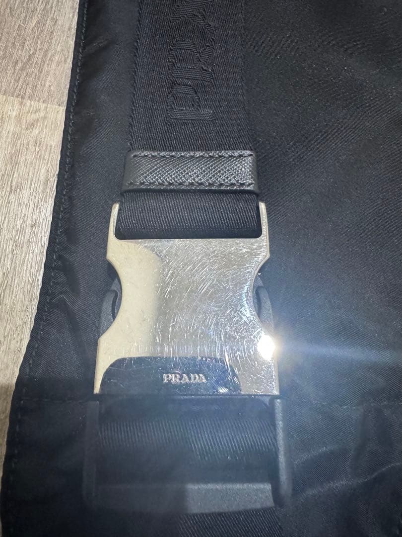 PRADA ブラック ボディバッグ　ウエストポーチ