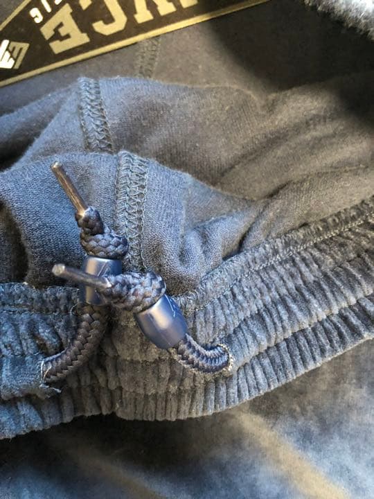 エニーチェ　ベロアパンツ