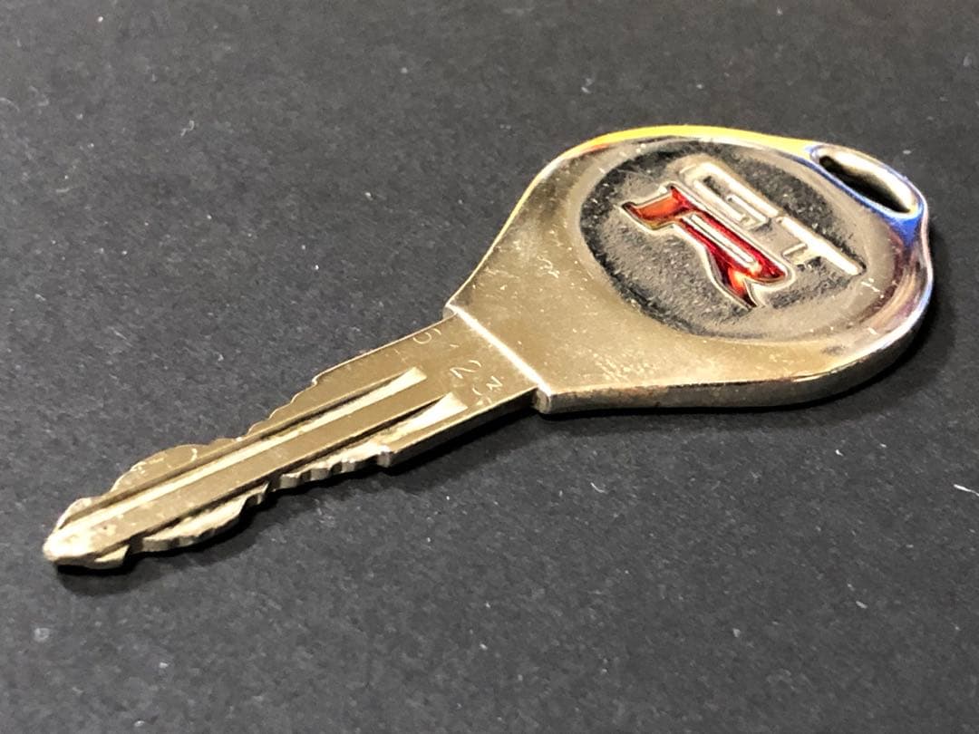 超希少品 日産スカイライン 純正品 GT-R R32 BNR32 鍵 本物