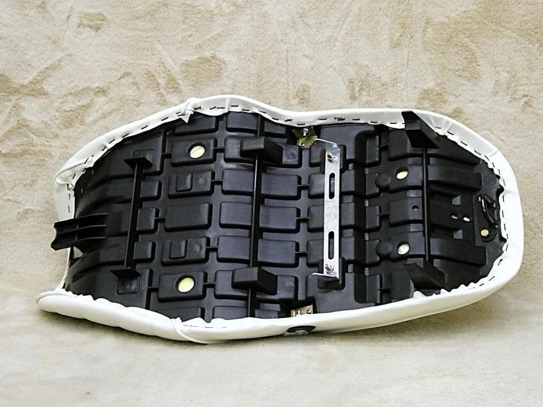 バリオス１型 白皮　タックロールシート　/ホワイト あんこ抜き 完成品