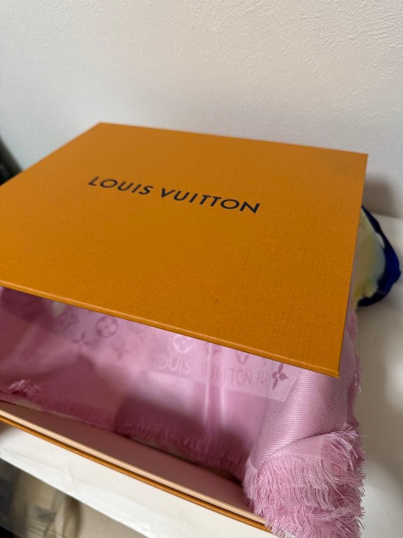 LOUIS VUITTON ピンク グラデーション ストール