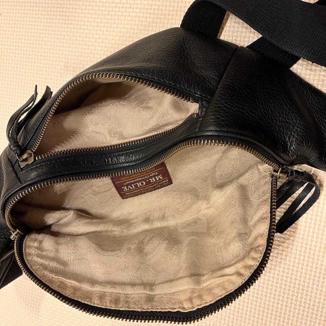 m*i様 MR.OLIVE E.O.I ボディバッグ BLACK ミスターオリー