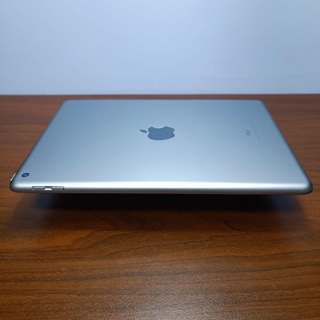 (美品) iPad 9.7 第6世代 WiFi 32GB キーボード付き