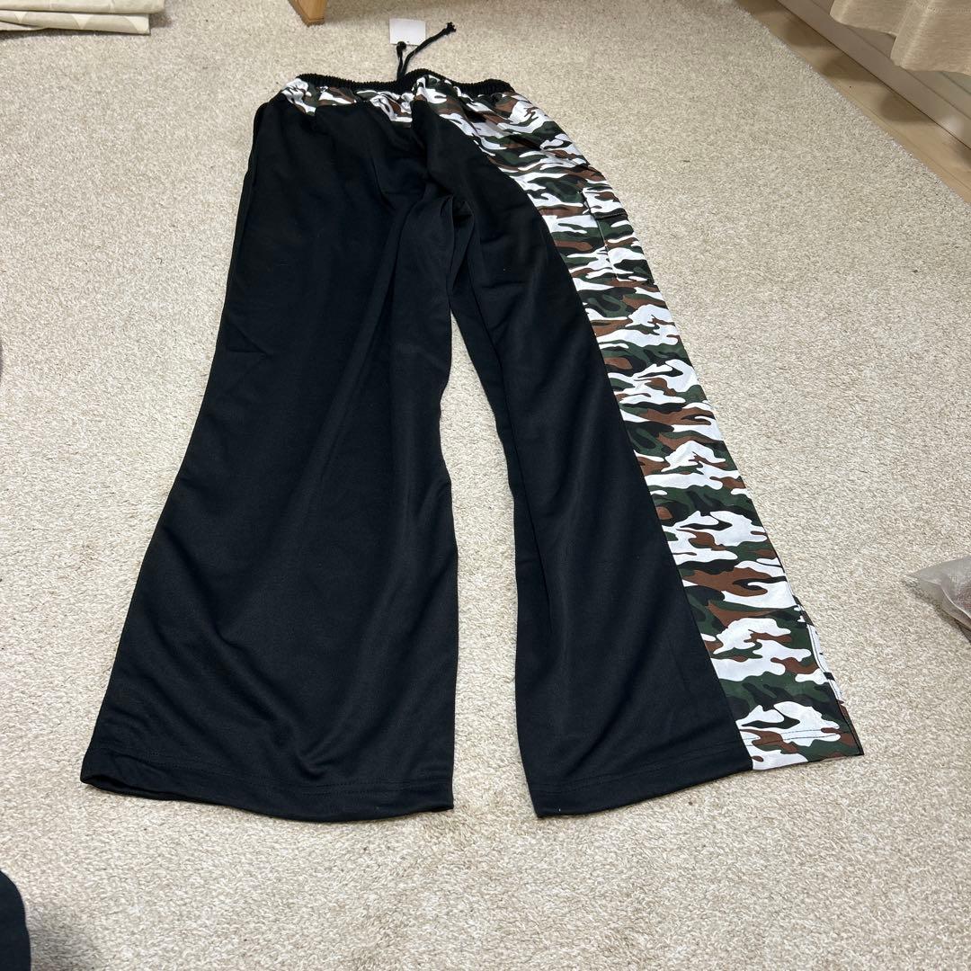 新品　レスミルズ（BTSJ）　ボディコンバット　ロングパンツ　ジャージ　迷彩M