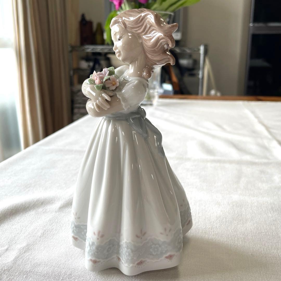 LLADRO Utopia さわやかな風 陶器