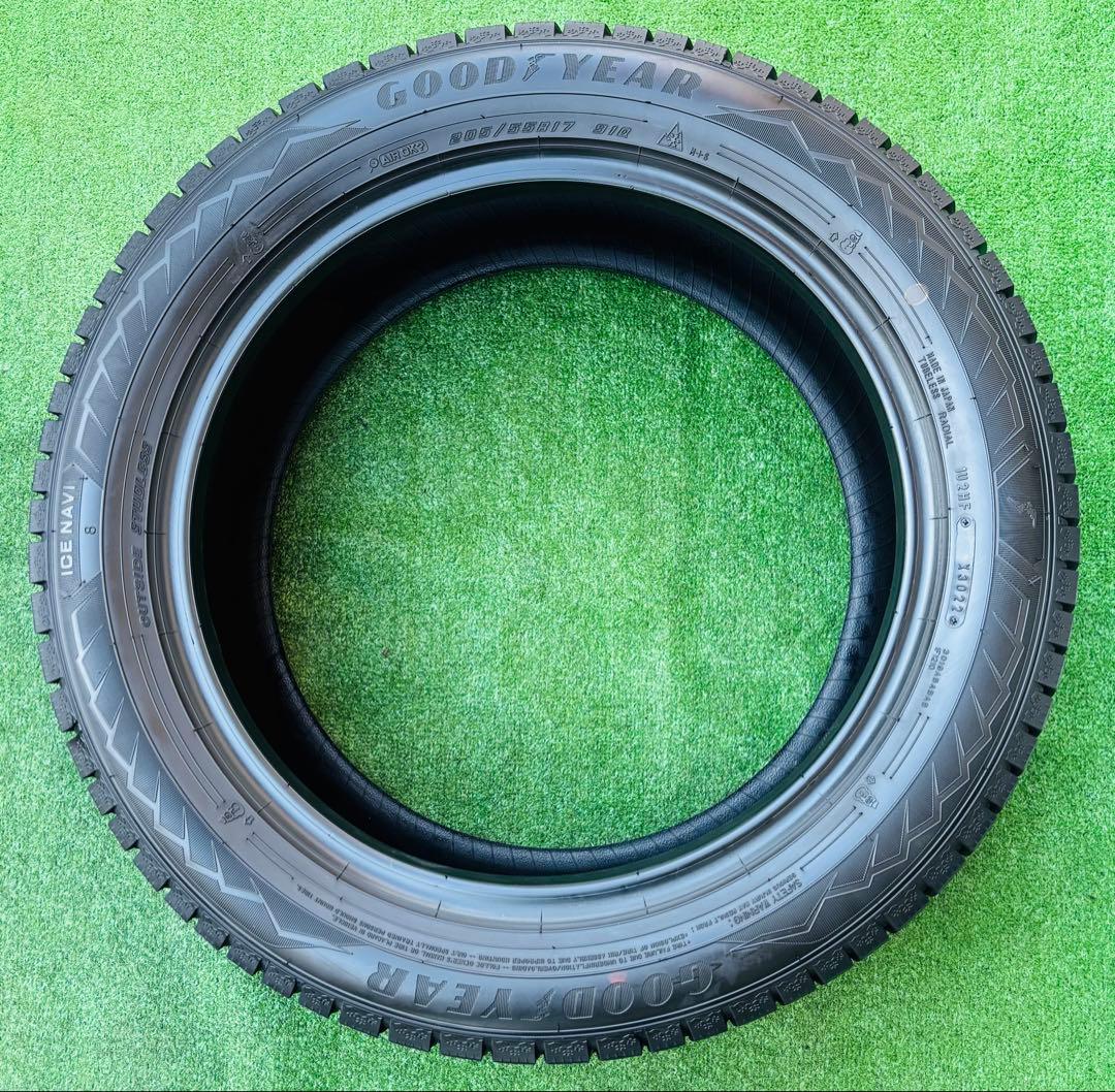 GOOD YEAR スタッドレス205/55R17 2022年製 9~9.5分山