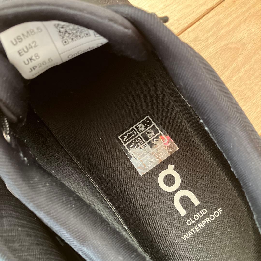 オン　On Cloud six wp Waterproof ブラック スニーカー