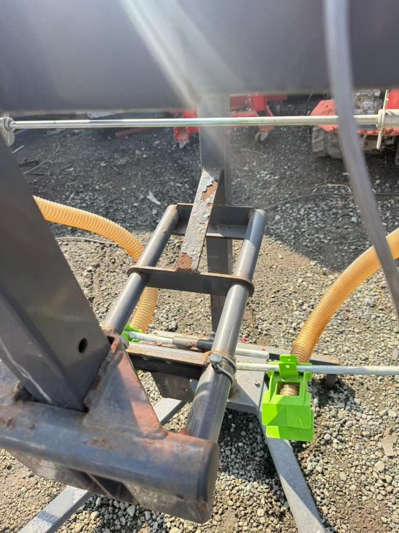 【福岡県みやま市】タイショー グランドソワー UH110F 肥料散布機