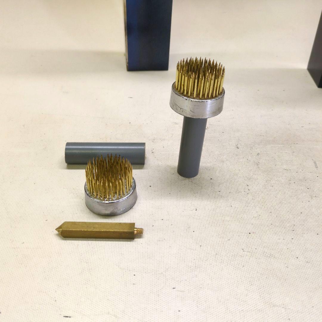 銅製花器　2個組　剣山付き　池坊好み　池坊花器