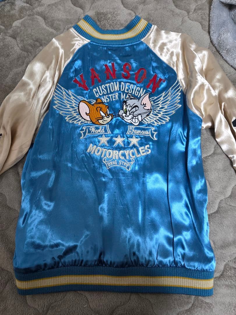 エヴィVANSON トムとジェリー スカジャン