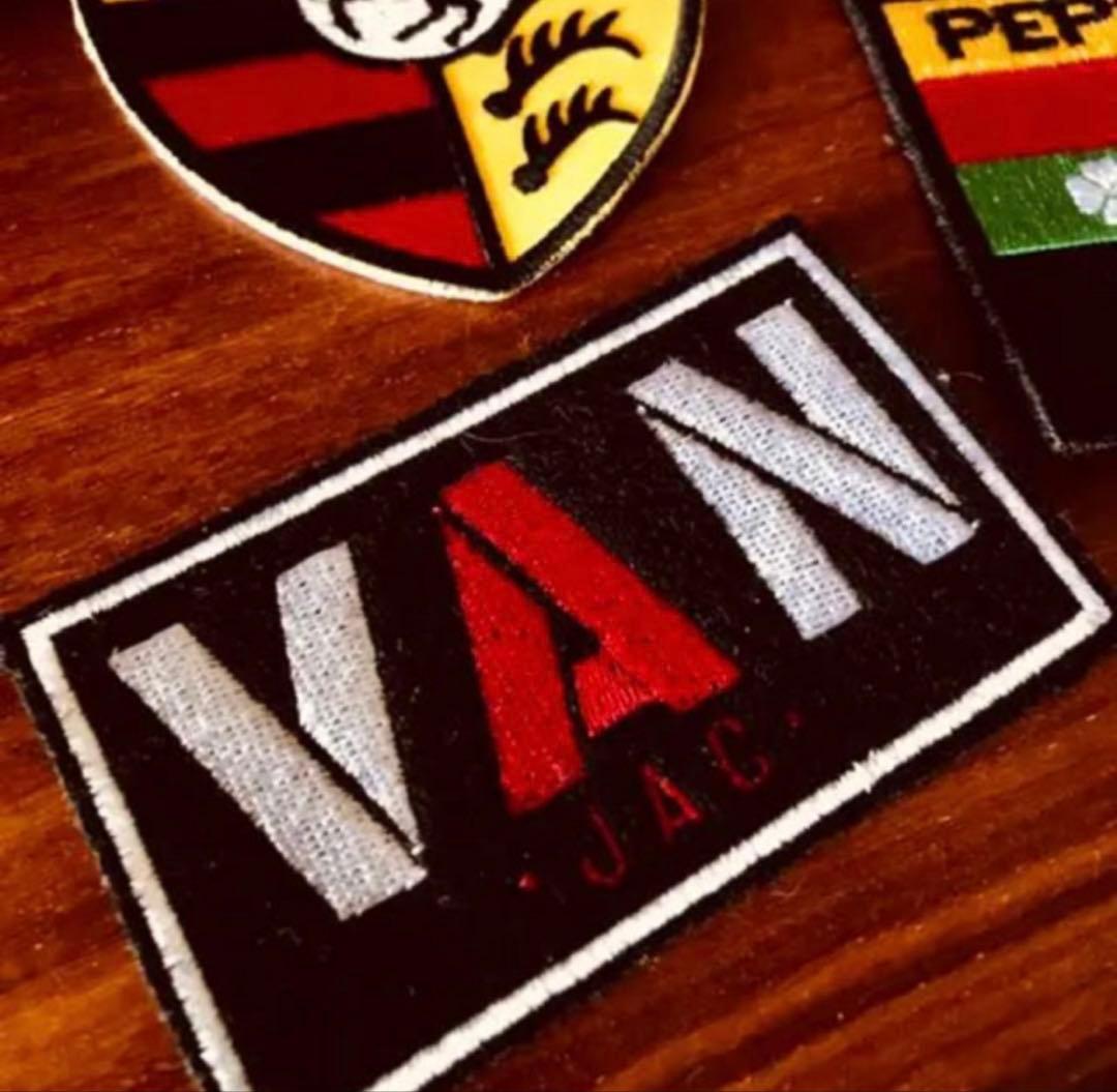 VANレーシングメイト、PORSCHE906生沢徹winne