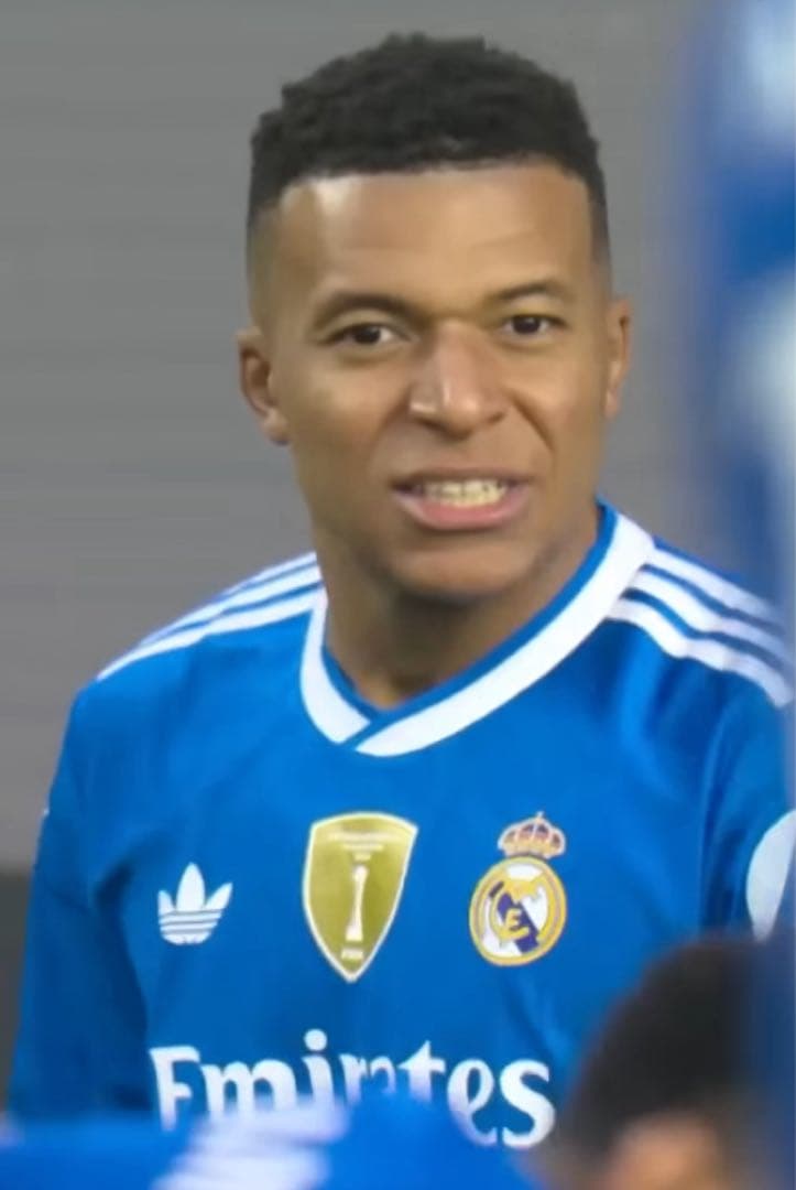 激レア レアルマドリード キリアンムパッペ 長袖ユニフォーム背番号10 US L