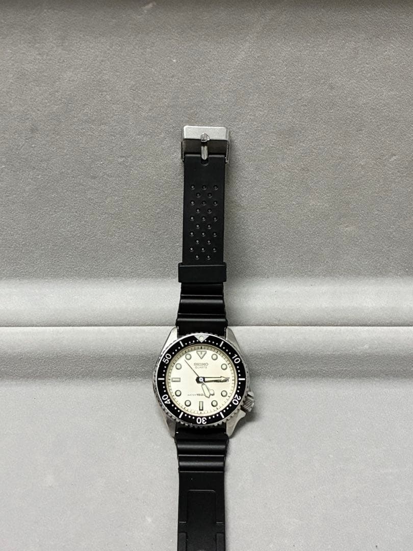 希少 SEIKO ダイバー ホワイト文字盤 6458-600B ベルト・電池新品