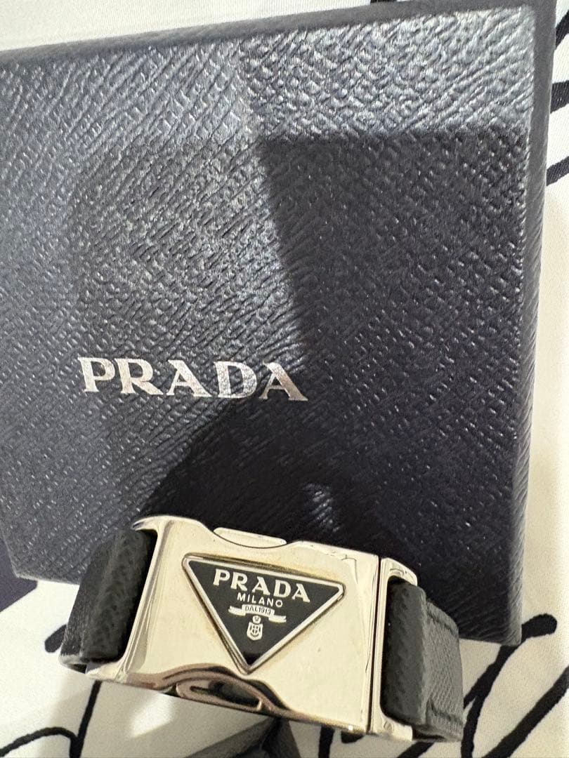 グリコさま PRADA サフィアーノ レザー ブレスレット