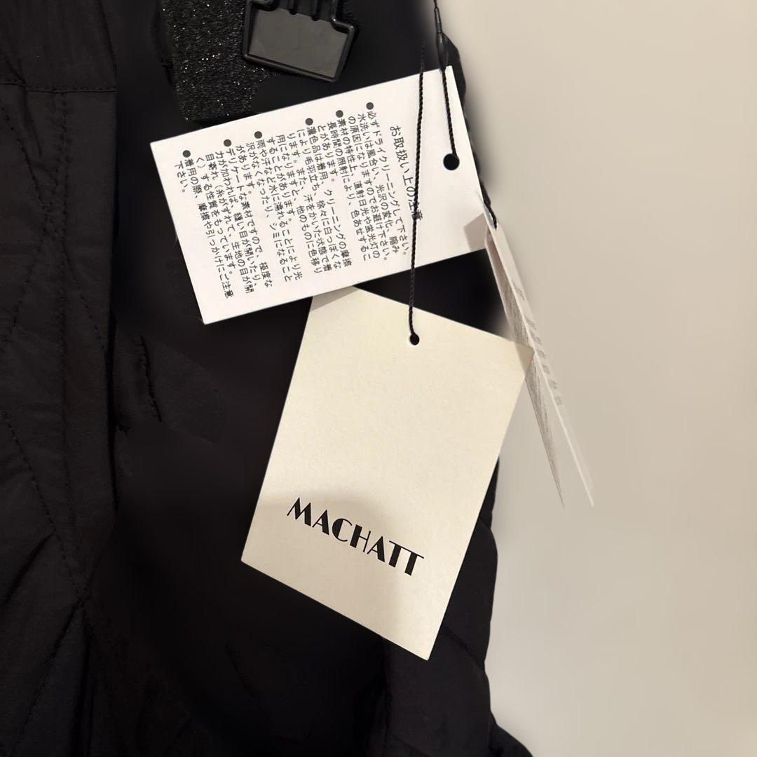 Machattt 黒いキルティングフレアスカート 新品未使用