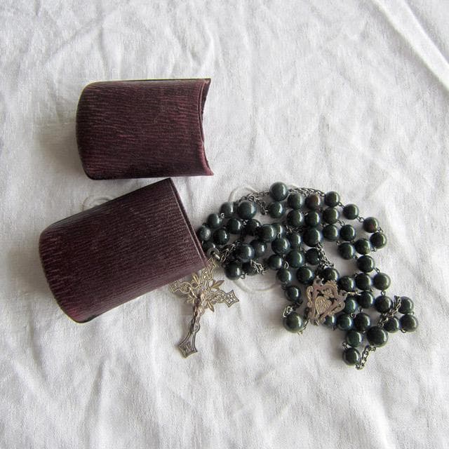 フランスアンティーク 純銀製 ロザリオ 透彫 革ケース付