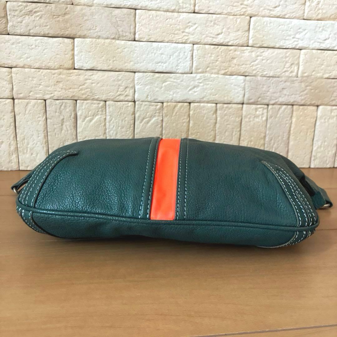 Paul Smith シボ革ボディバッグ \"with STRIPE TRIM\"