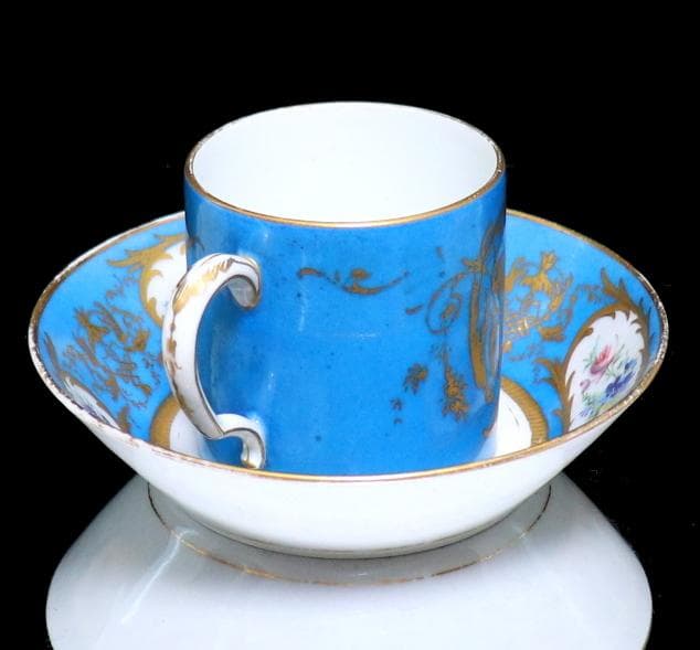 アンティーク・セーブル 金彩花柄女性文 カップ&ソーサー ポートレート 肖像画