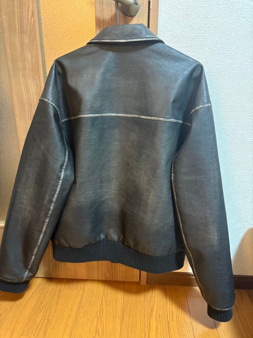 GAPリサイクルヴィーガンレザーポンバージャケット