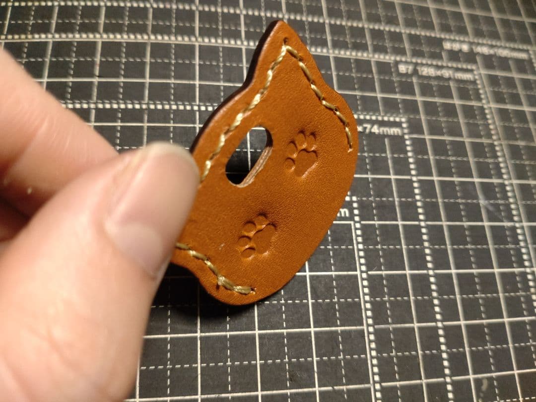 交渉中　B7-1ライトブラウン　猫型キーカバー大