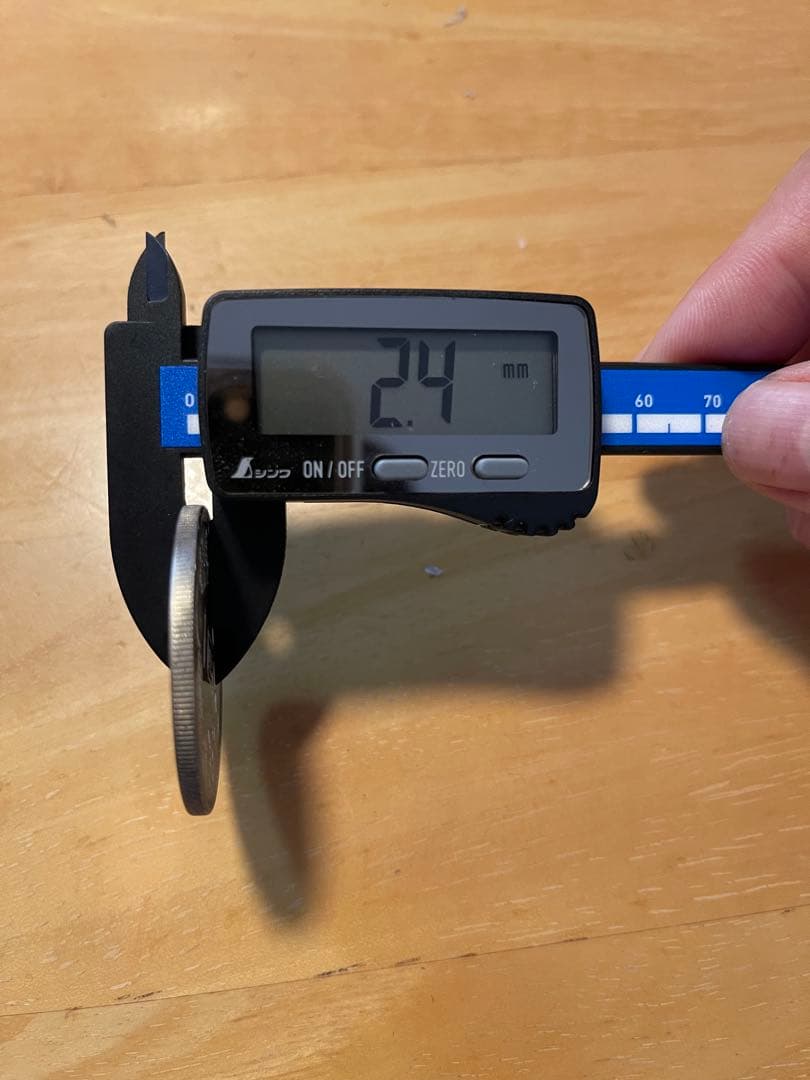 新1円銀貨　明治16年　日本近代貨幣　旧貨幣　古銭　一円銀貨　１圓銀貨　一圓銀貨