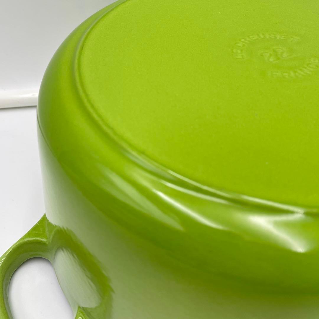 美品　ルクルーゼ ココットロンド　22cm グリーン 両手鍋