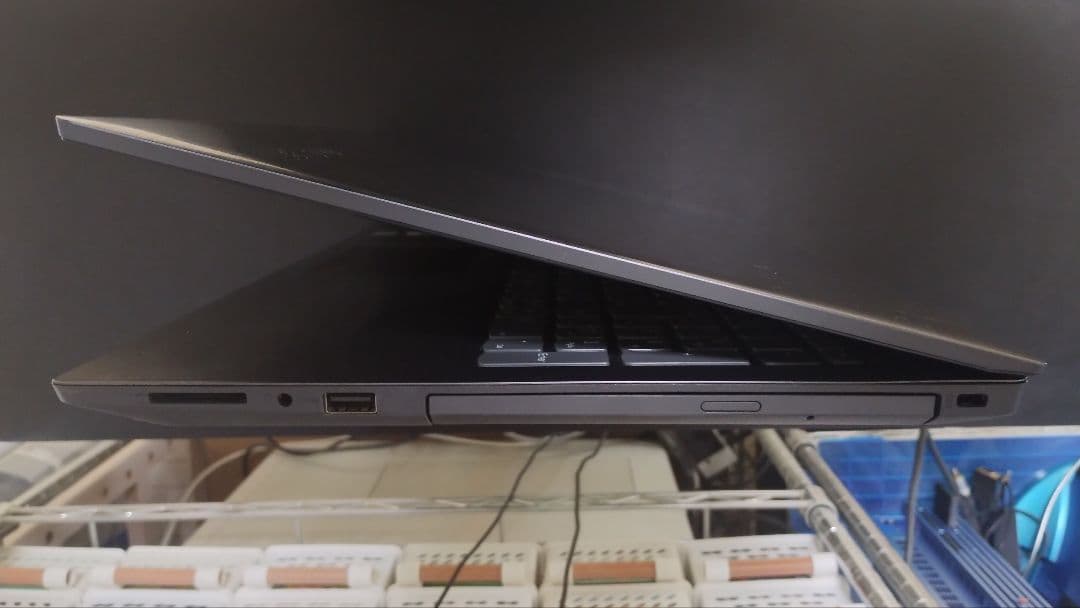 動作品 Lenovo core i3 Win11Pro 新品SSD240GB