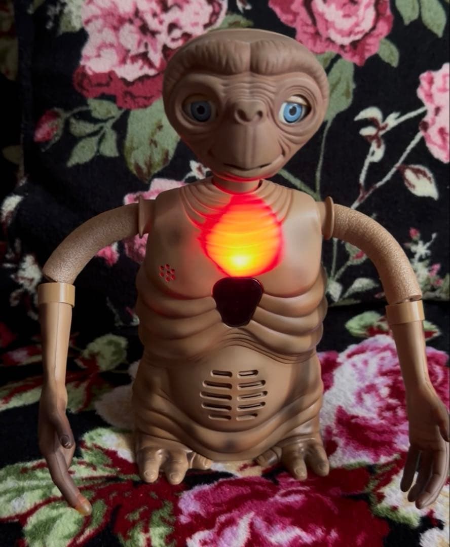 インタラクティブ E.T. フィギュア