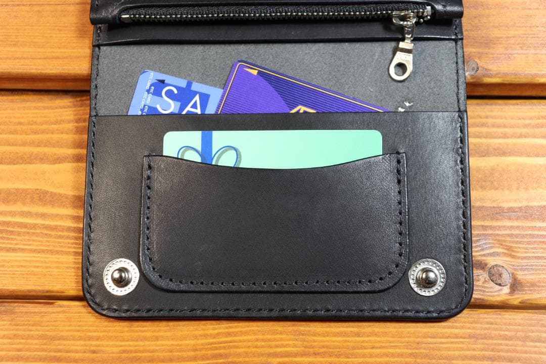 スタッズ ミドルウォレット 革色黒 糸色黒 ハトメ小判カン付き