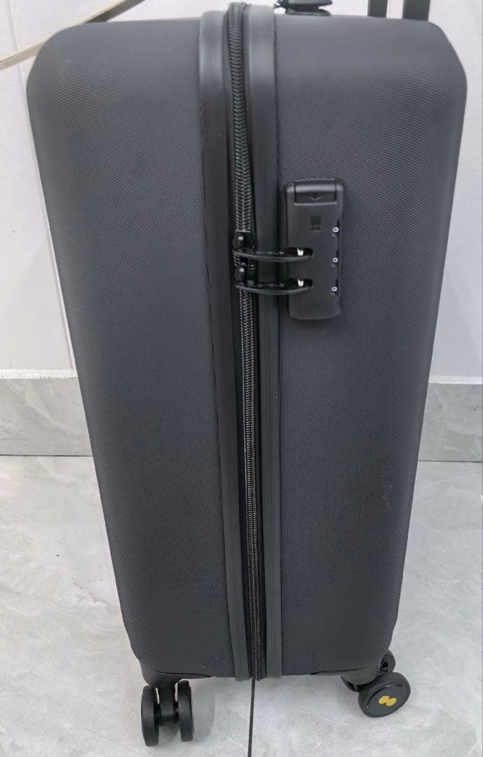 LEVEL8 ブラック ポリカーボネート スーツケース サイズ:S