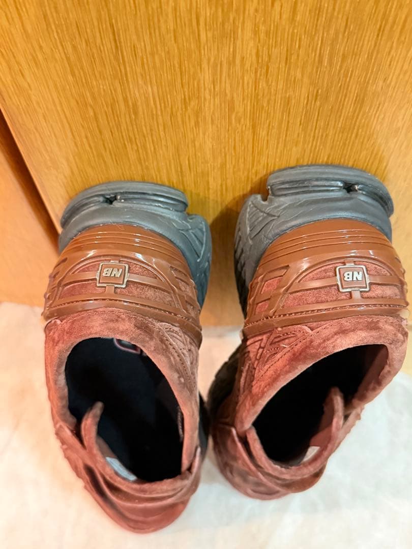 靴 New Balance 1906L Rich Oak Suede