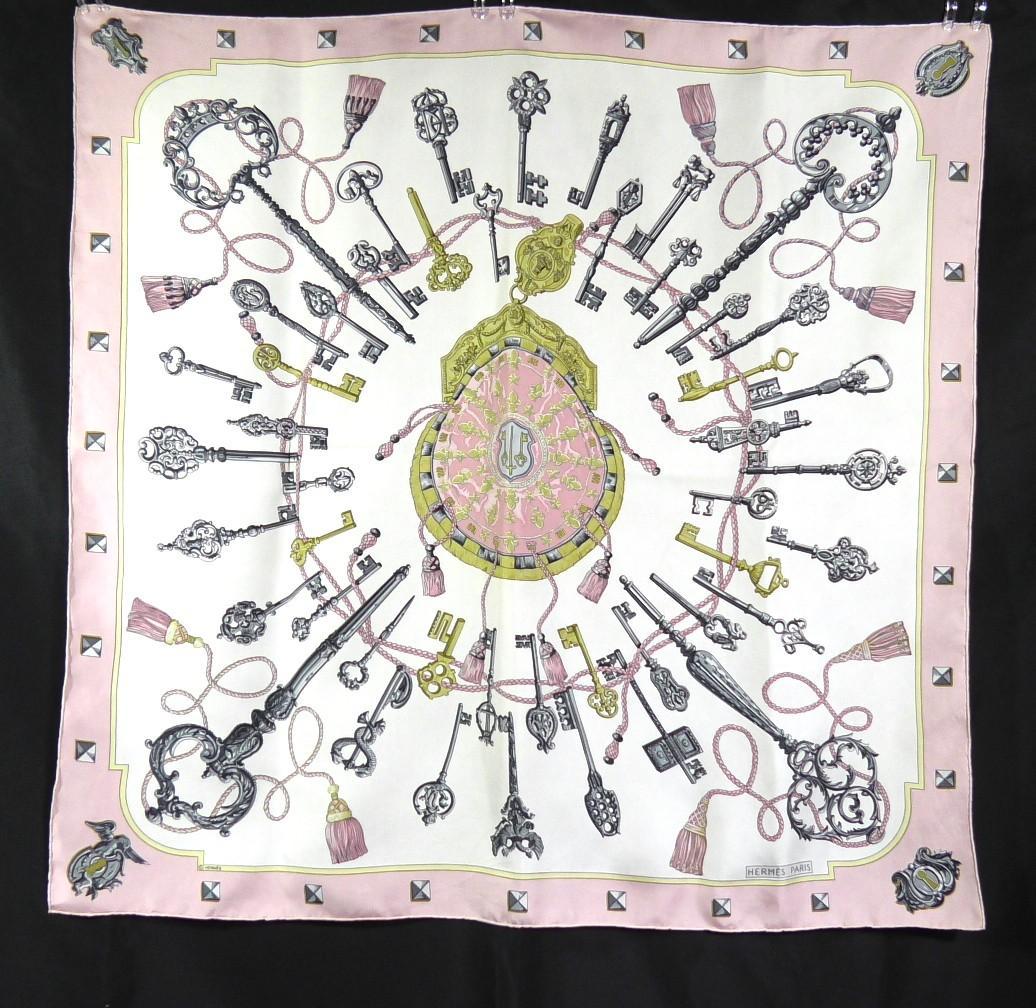 美品　HERMES エルメス　大判スカーフ　カレ90　 D553