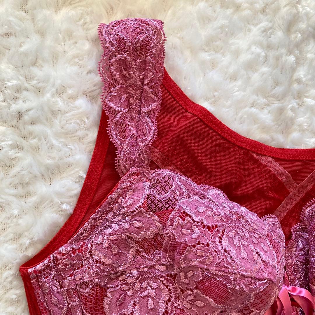 グラントイーワンズ ニッパービスチェ 赤 F85