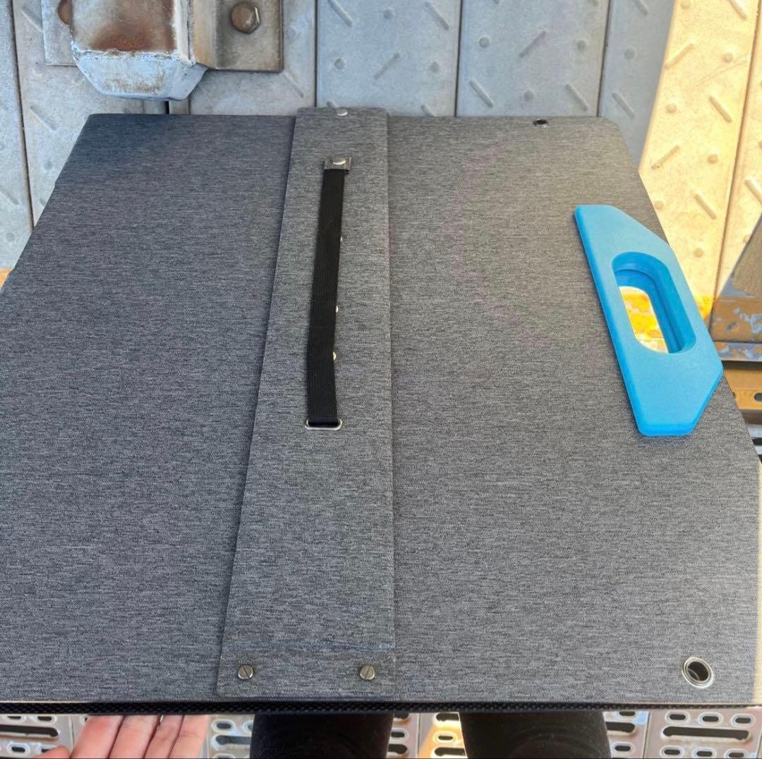 ANKER 折りたたみ式ソーラーパネル