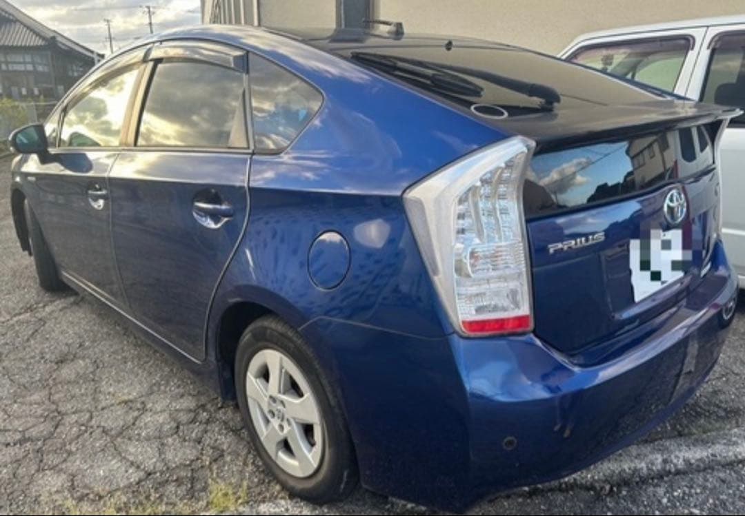 トヨタ プリウス - S