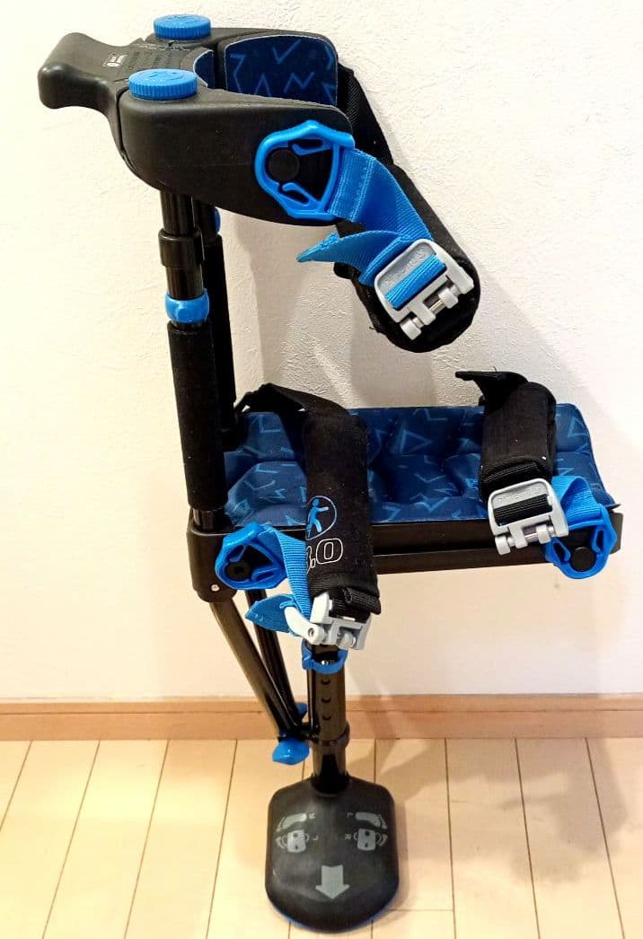 IWALK3.0 松葉杖 ハンズフリー　アイウォーク　骨折　元箱付き