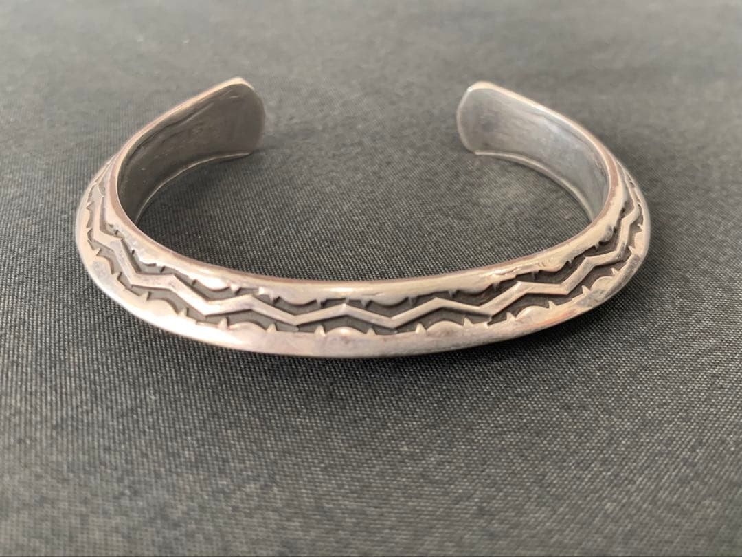 【SUNSHINE REEVES 】シルバーバングル 925 ナホバ族