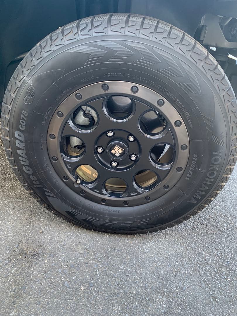 jeep ラングラー スタッドレスタイヤ 4本　タイヤのみ