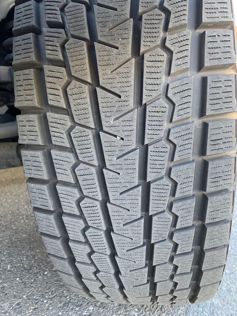 jeep ラングラー スタッドレスタイヤ 4本　タイヤのみ