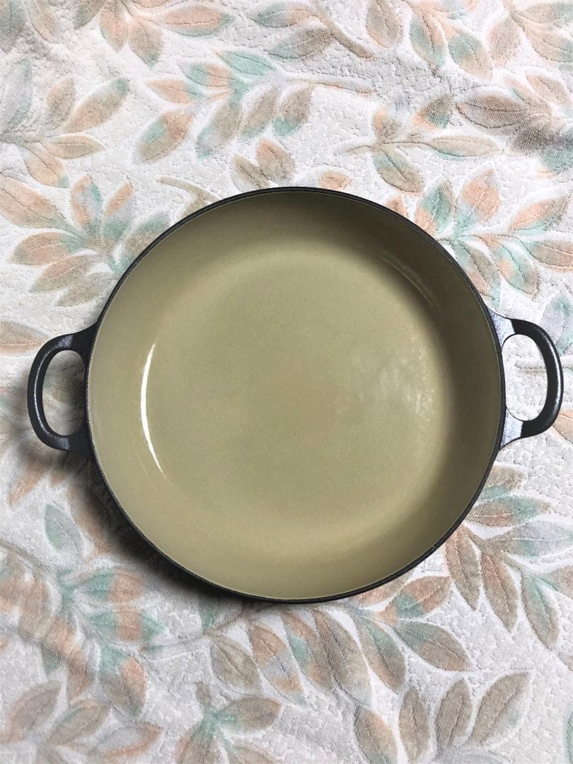 【希少品】ルクルーゼ鍋２６ｃｍビュッフェ・キャセロール Le Creuset
