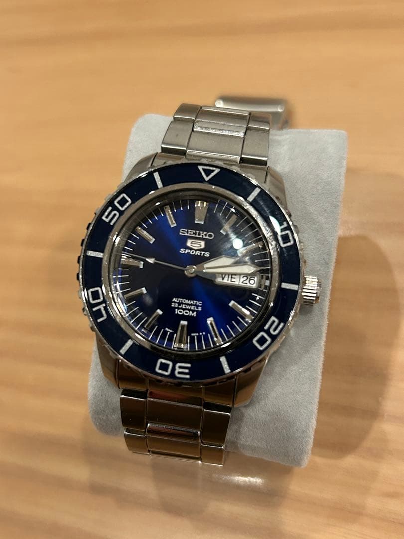 【廃盤】SEIKO 5スポーツ7S36 自動巻き　デイデイト　付属品調整コマ有り