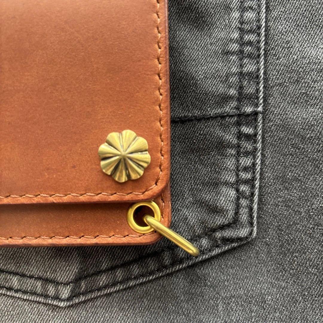 トラッカーウォレット　ショート　コンチョ