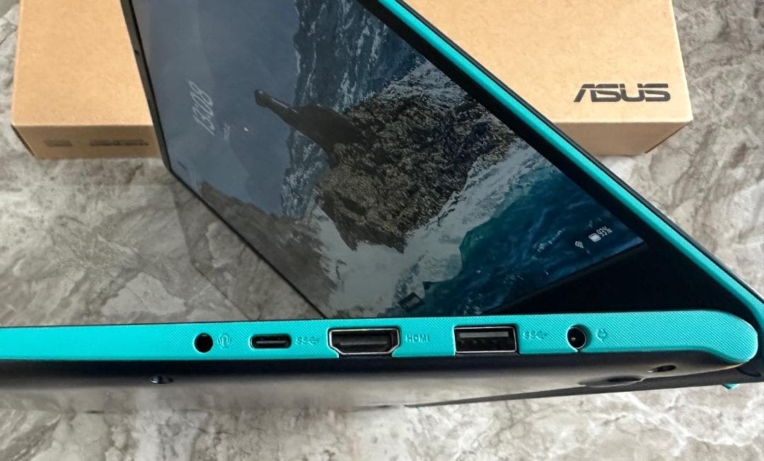 ASUS VivoBook ノートPC Intel Core i5 （難あり）