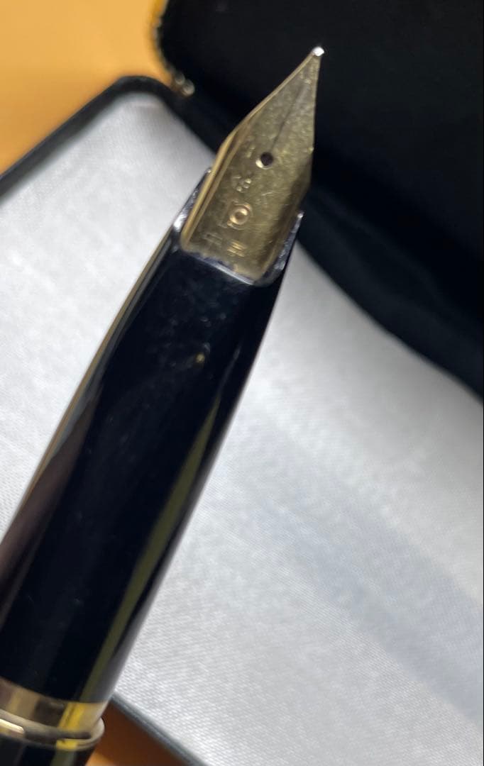 昭和レトロ　PLATINUM ブラック 万年筆　中字