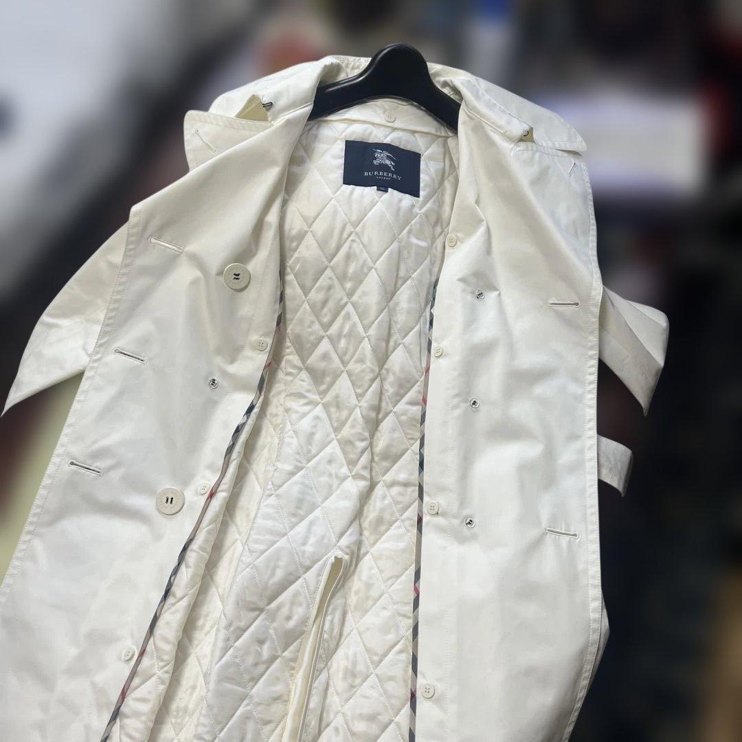 Burberryライナー付きコート 白　未着用