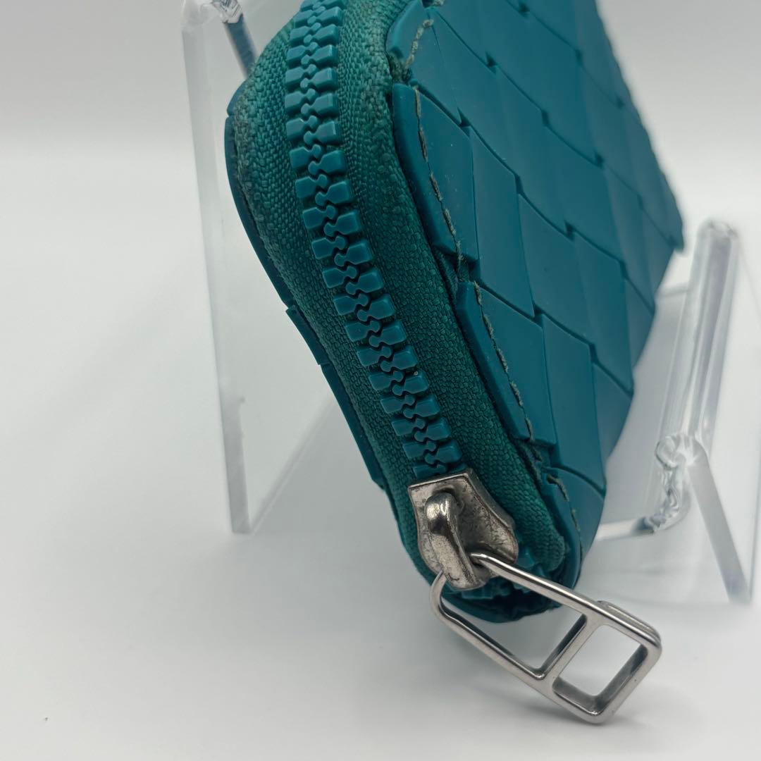 ボッテガヴェネタ ラバー ラウンドジップウォレット ブルー ミニ ケース